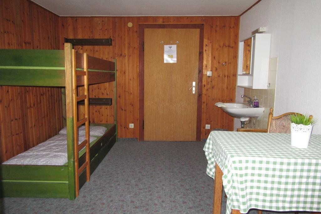 Mountain Hostel Оберстдорф Екстериор снимка