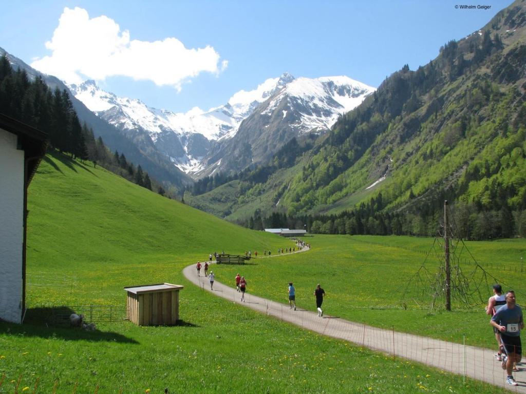 Mountain Hostel Оберстдорф Екстериор снимка